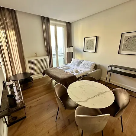 Casa Della Borsa - B Apartment *